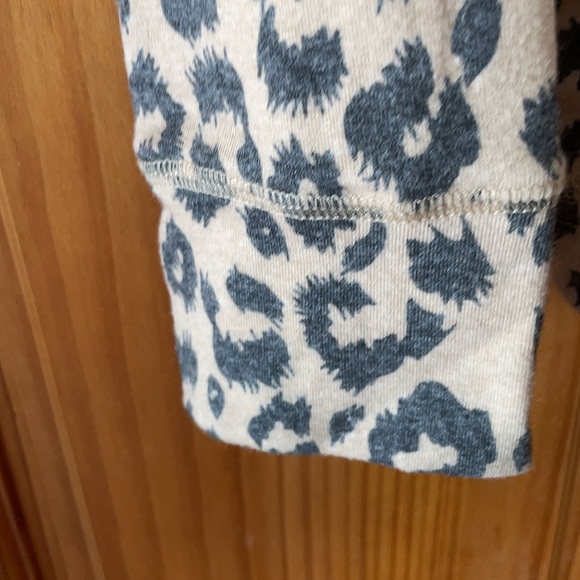 Animal Print Sweatshirt from Amazon - Picture 4 of 6